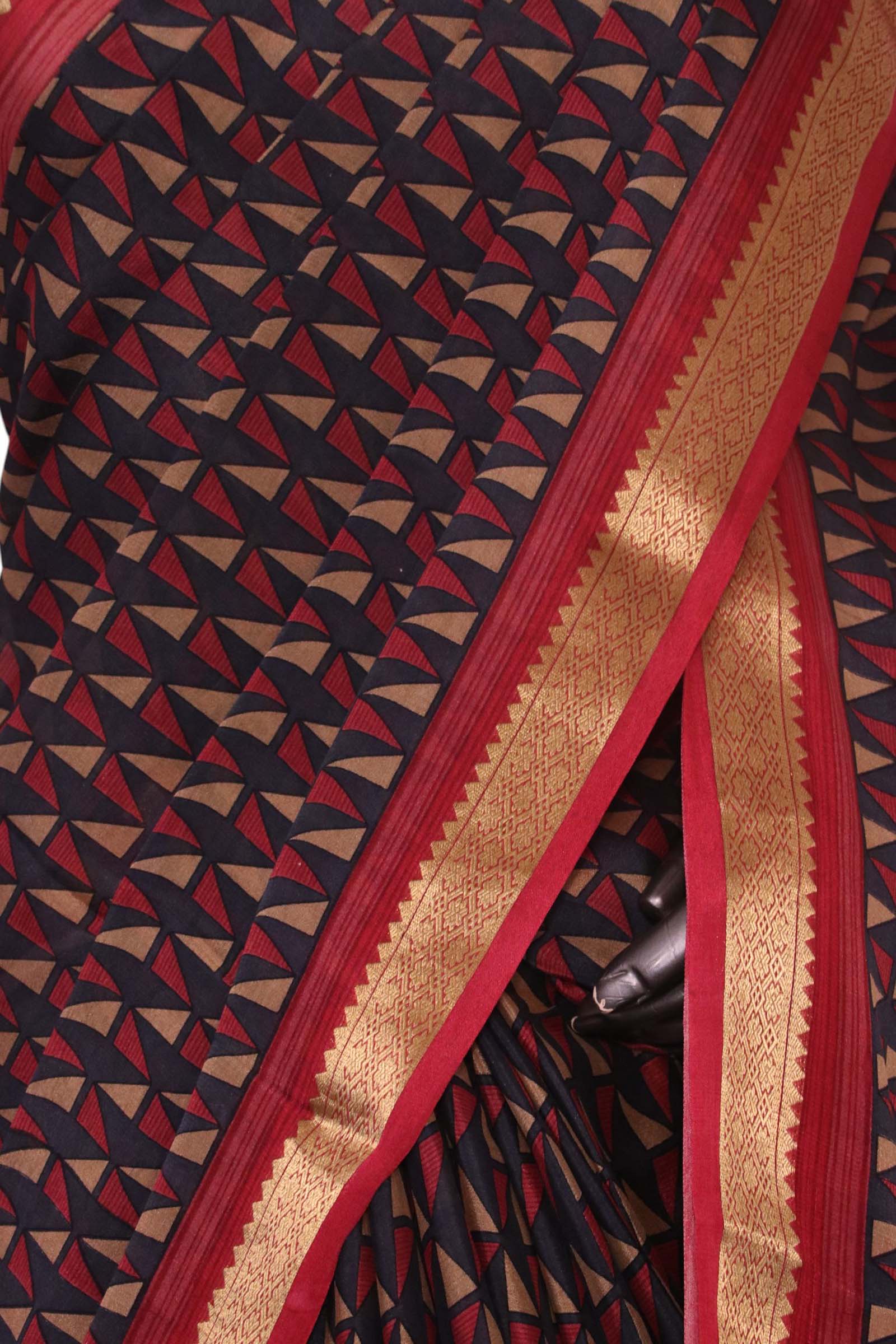 Pure Floral Zari Crepe Silk Saree AL206157